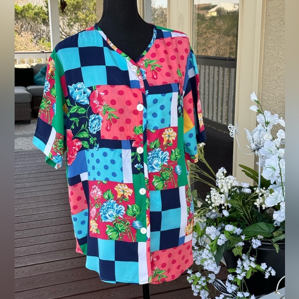 Vintage Chaus‎ Colorful Button Top